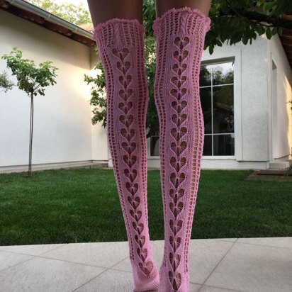 Lace Socks With Hearts - knitting pattern