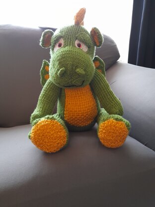 My 1st knitted toy!