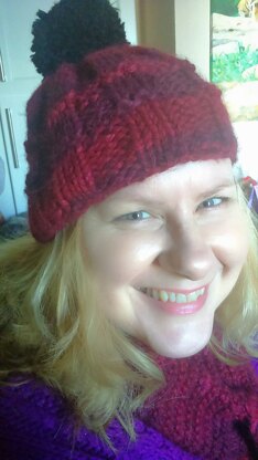 Woman's chunky hat in lush wool