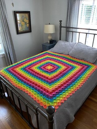 Rainbow Bavarian Throw