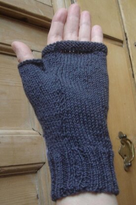 Pansy fingerless gloves/mitts