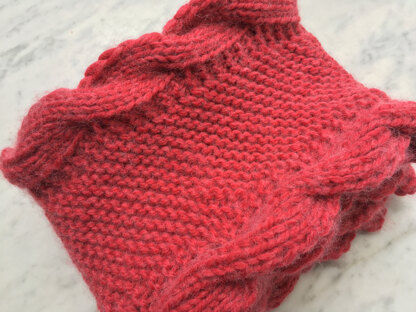 Bias Scarf with Ribbed Cables in Manos del Uruguay Maxima