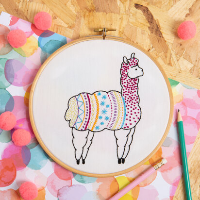 Hawthorn Handmade Alpaca Contemporary Printed Embroidery Kit - 11 x 15cm / 4.3 x 5.9in