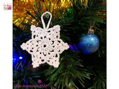 Openwork snowflake 1