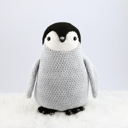 Crochet penguin amigurumi pattern