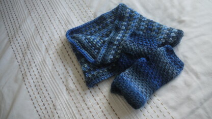 Jo's Cowl & Mitts