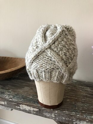 Diamond Cable Crush Hat