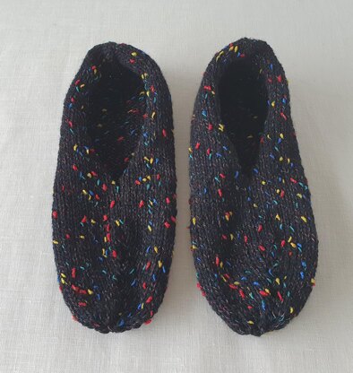 Shannon - 8ply easy knit slippers