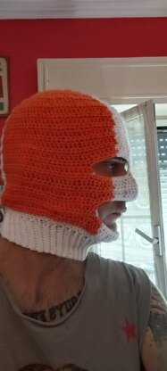 Crocheted Kneecap Balaclava