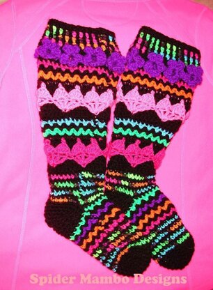 Plus Size Hearts and Posie Knee Socks