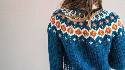 Crushin' on Crochet: A Knit Sweater Works For Both Sides of Fall - The Mom  Edit