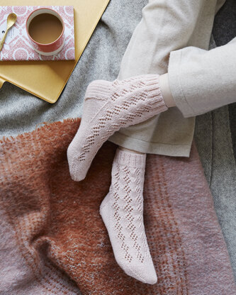 Debbie Bliss Brandi Socks PDF