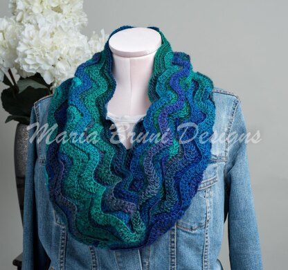 Crystal Waves Cowl