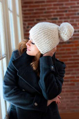 Short Row Hat in Plymouth Yarn De Aire - F546 - Downloadable PDF