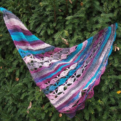 Playful shawl