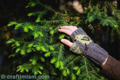 Bird Patterned Fingerless Mitts