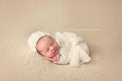 #66 Newborn roses bonnet