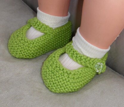 Julia - 8ply buttoned baby shoes