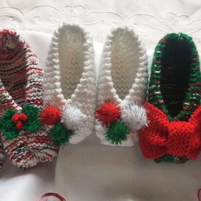 DK knitting pattern Christmas eve box slippers or slipper socks using 2 strands of DK yarn knitted together age 8yrs - Adult