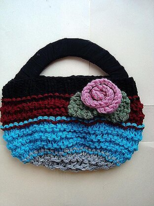 592, KNIT COLOR BLOCK BAG OR PURSE