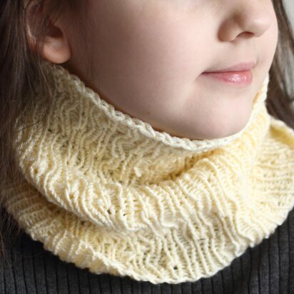 Orchid Cowl