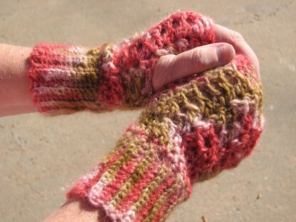 Chunky Lace Fingerless Mitts