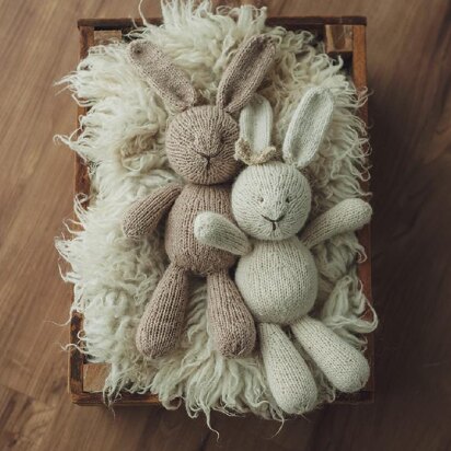 Briar Bunny - knitting pattern