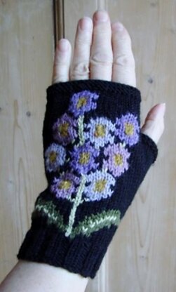 Auricula floral fingerless mitts