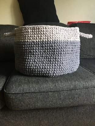 Dip Edge Crochet Basket