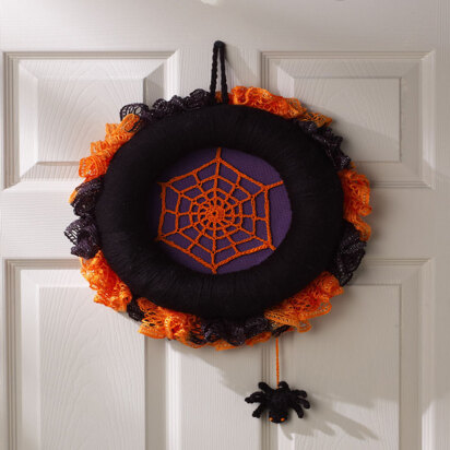 Spiderweb Halloween Wreath in Red Heart Super Saver Economy Solids and Boutique Sashay Team Spirit - LW3748 - knitting pattern