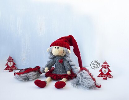 Elf girl Christmas doll knitted flat
