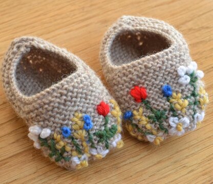Baby Bee Shoe