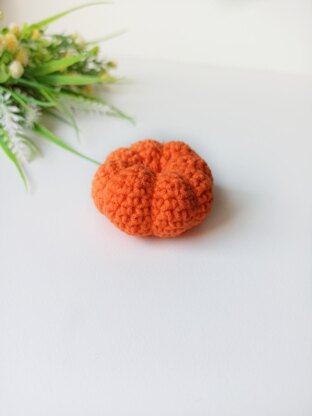 Little pumpkin keychain