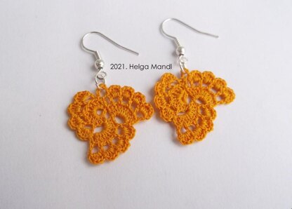 Three petal earrings