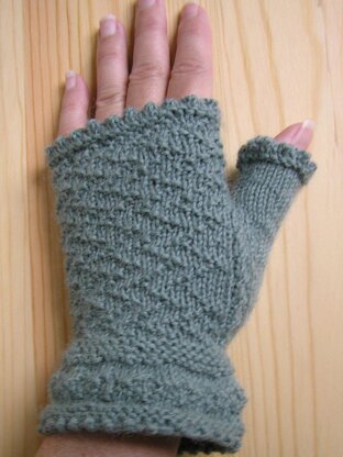 Gansey Fingerless Mitts