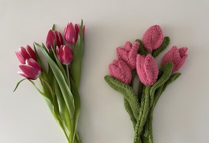 Tulips pillow