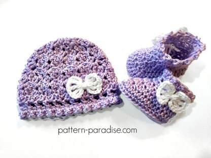 Georgie Hat and Bootie Set