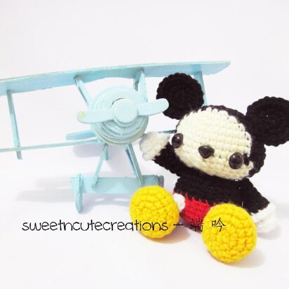 Amigurumi baby mickey