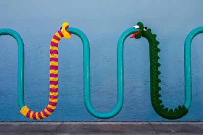 Crochet Snake Yarnbomb