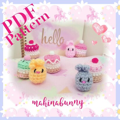 Cute Tiny Bunny & Cakes amigurumi