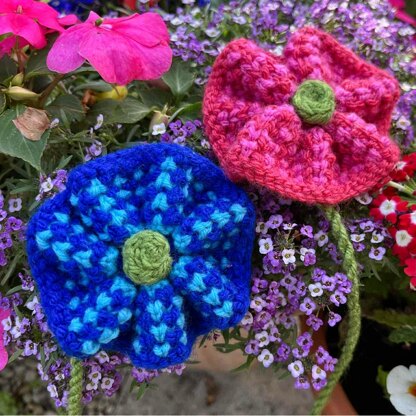 Twisted Tweed Flower Brooch Knitting Pattern - Free Knitting Pattern