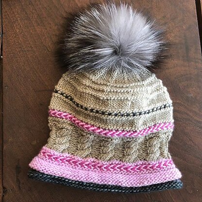 Spirit pom pom hat