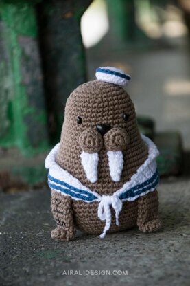 Caterino the amigurumi walrus