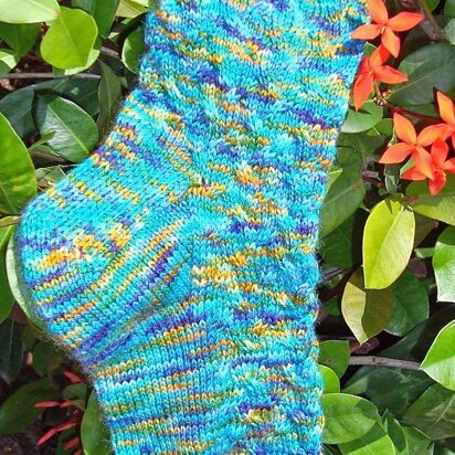 Rippling Waters Socks - knitting pattern