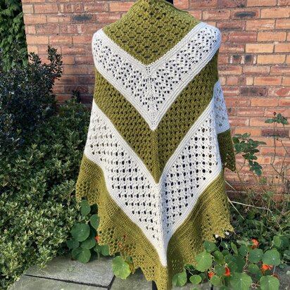 Branwen Shawl KAL