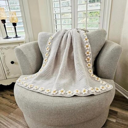 The Daisy Border Throw Blanket
