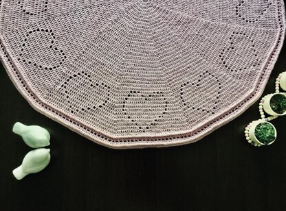 Hearts Round Baby Blanket N 365