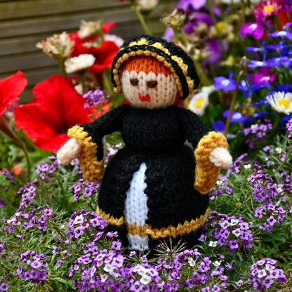 Katherine of Aragon Doll Knitting Pattern - Toy Knitting Pattern