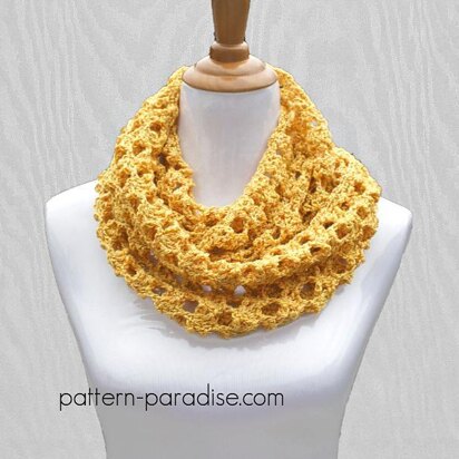 Butterscotch Cowl