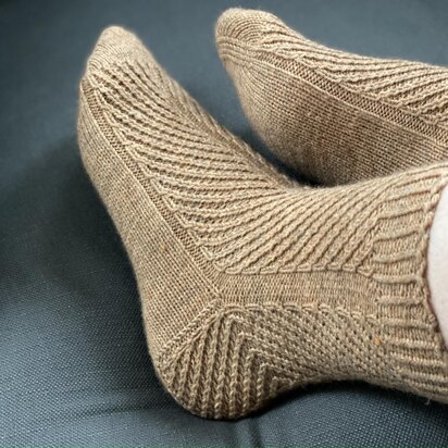 Dress your feet - knitting pattern